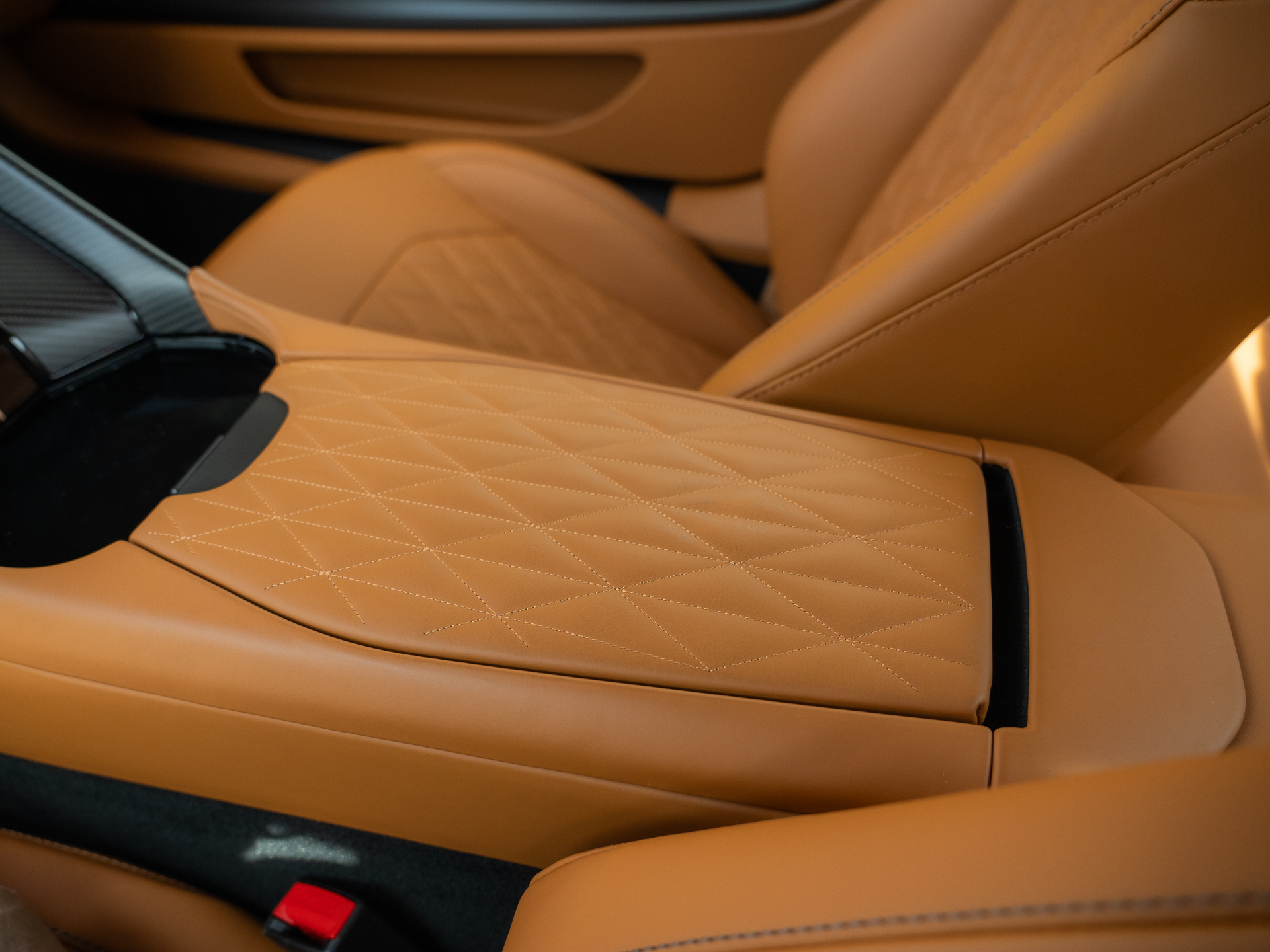 Ready2Drive DB12 Coupe Magnetic Silver - 44