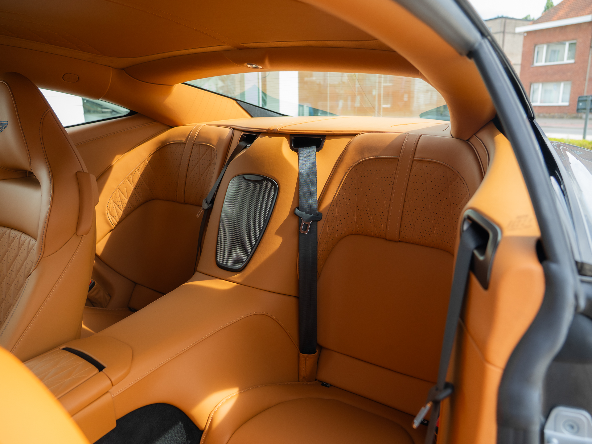 Ready2Drive DB12 Coupe Magnetic Silver - 45