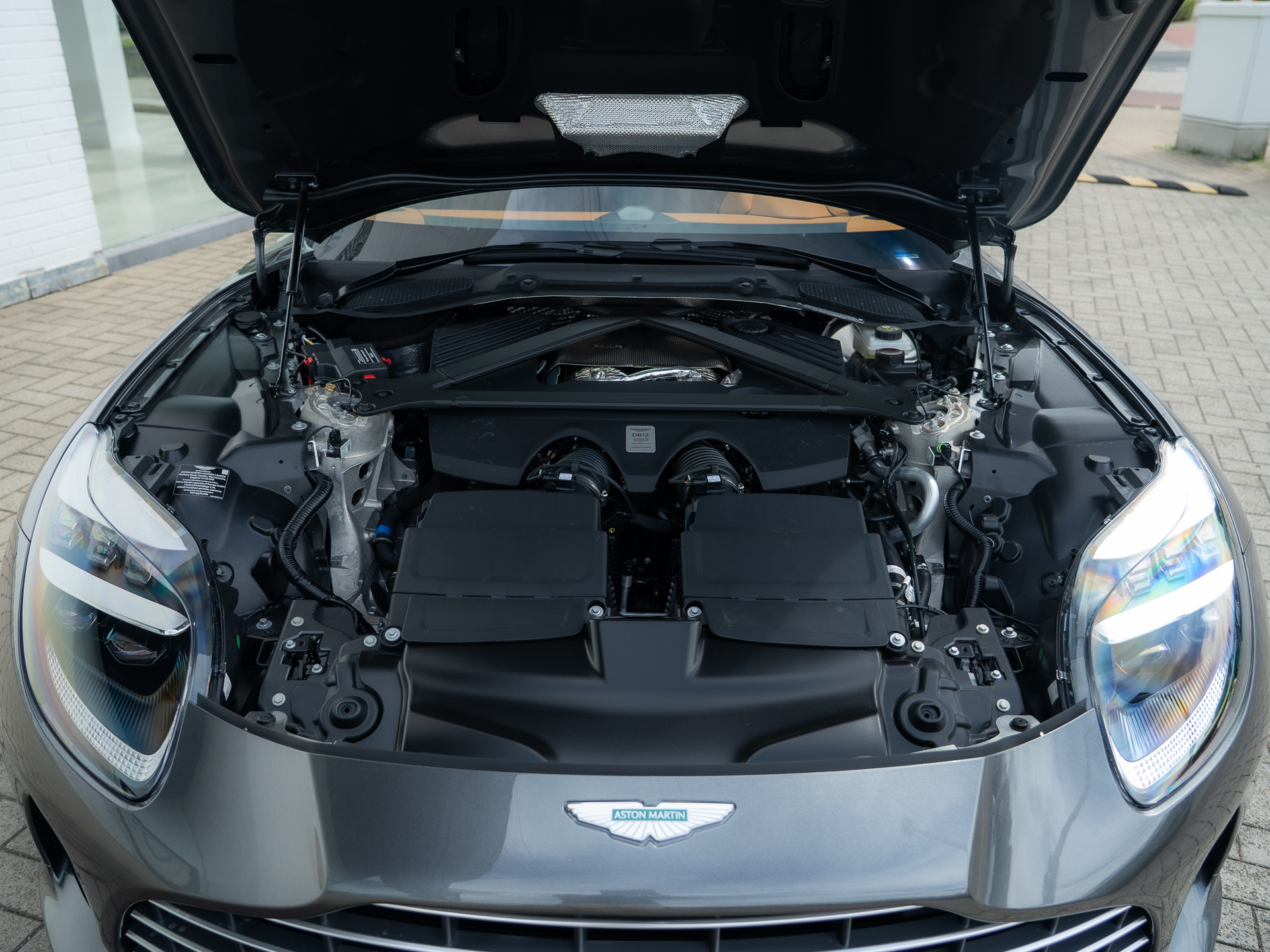 Ready2Drive DB12 Coupe Magnetic Silver - 20