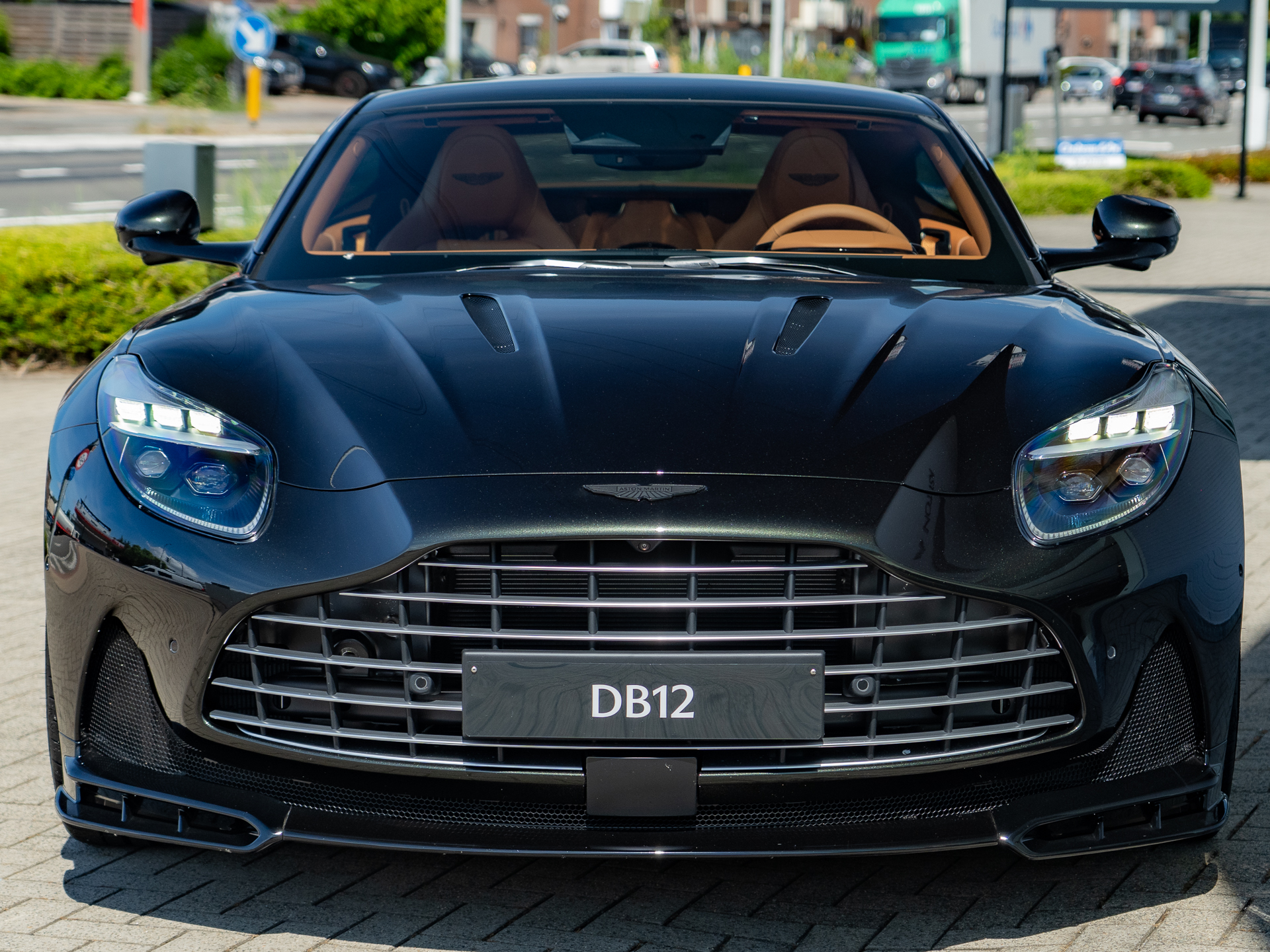 Ready2Drive DB12 Coupe Minotaur Green - 1