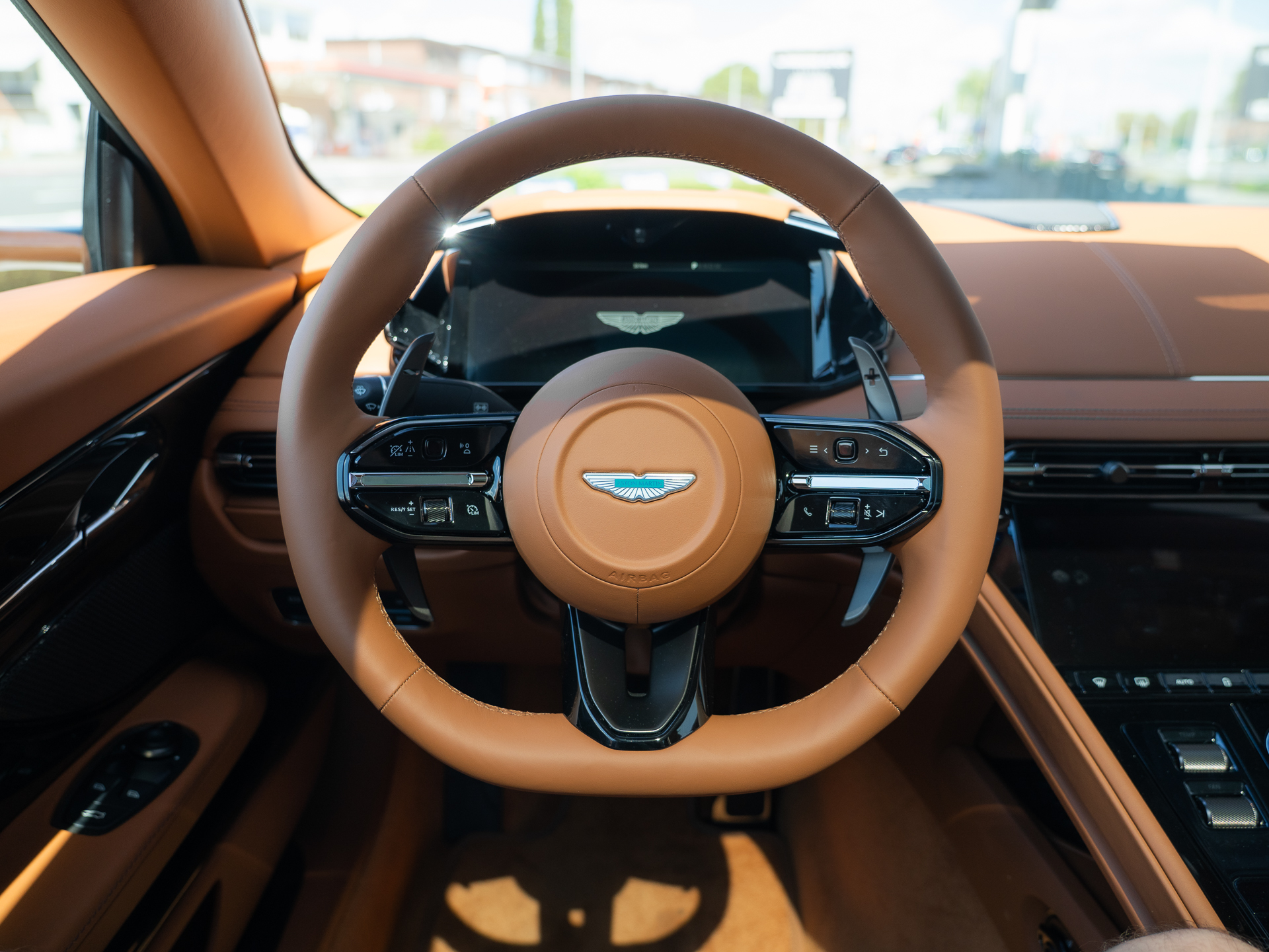 Ready2Drive DB12 Coupe Minotaur Green - 30