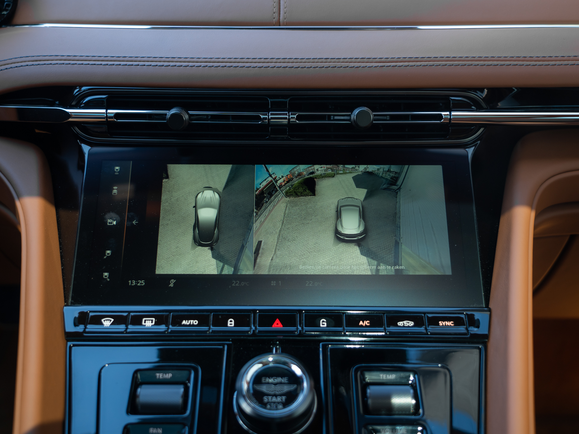 Ready2Drive DB12 Coupe Minotaur Green - 36