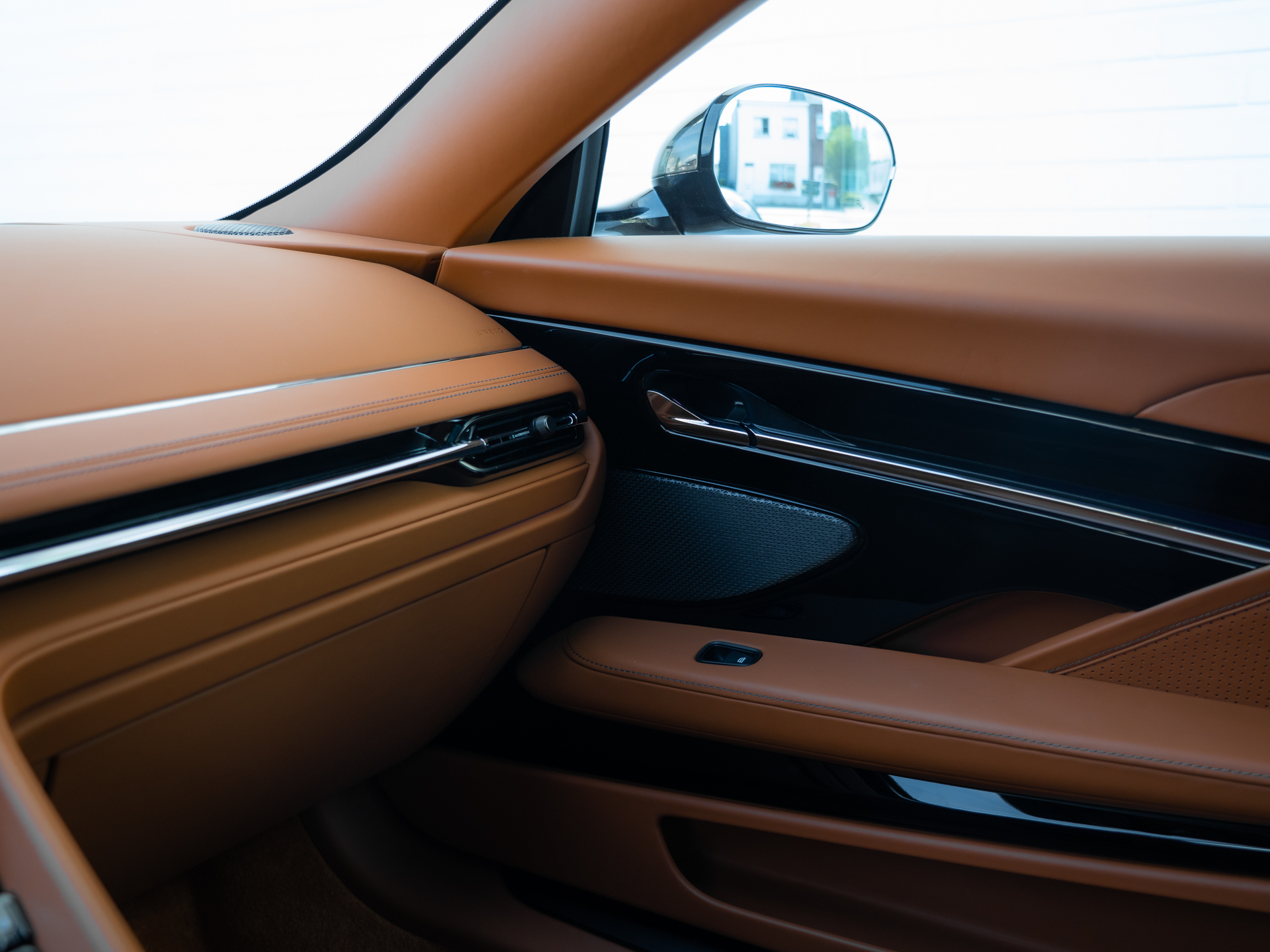 Ready2Drive DB12 Coupe Minotaur Green - 39