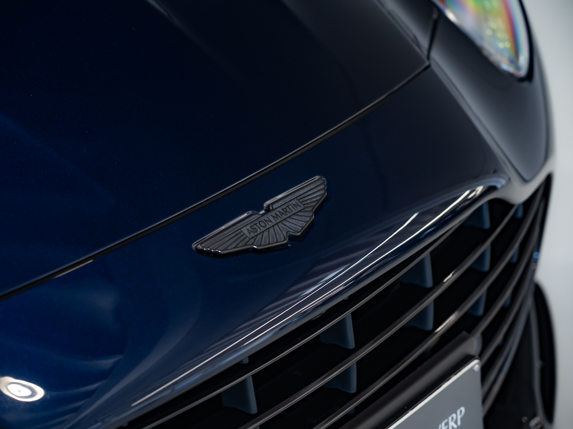 Ready2Drive DB12 S Coupe Chimera Blue - 7