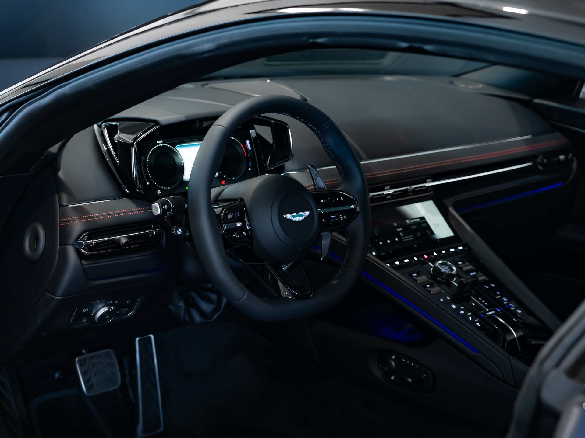 Ready2Drive DB12 S Coupe Chimera Blue - 49