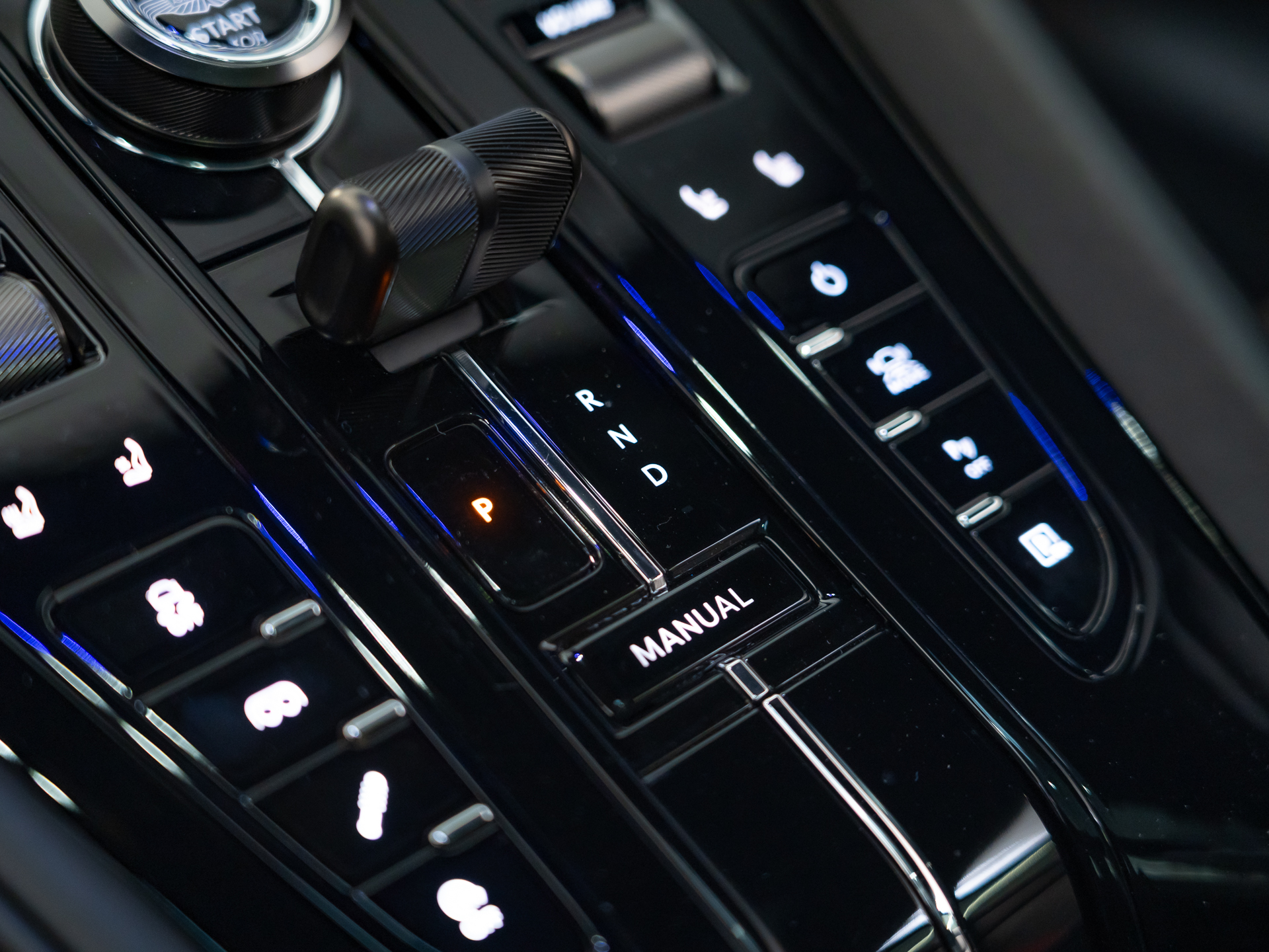 Ready2Drive DB12 S Coupe Chimera Blue - 55
