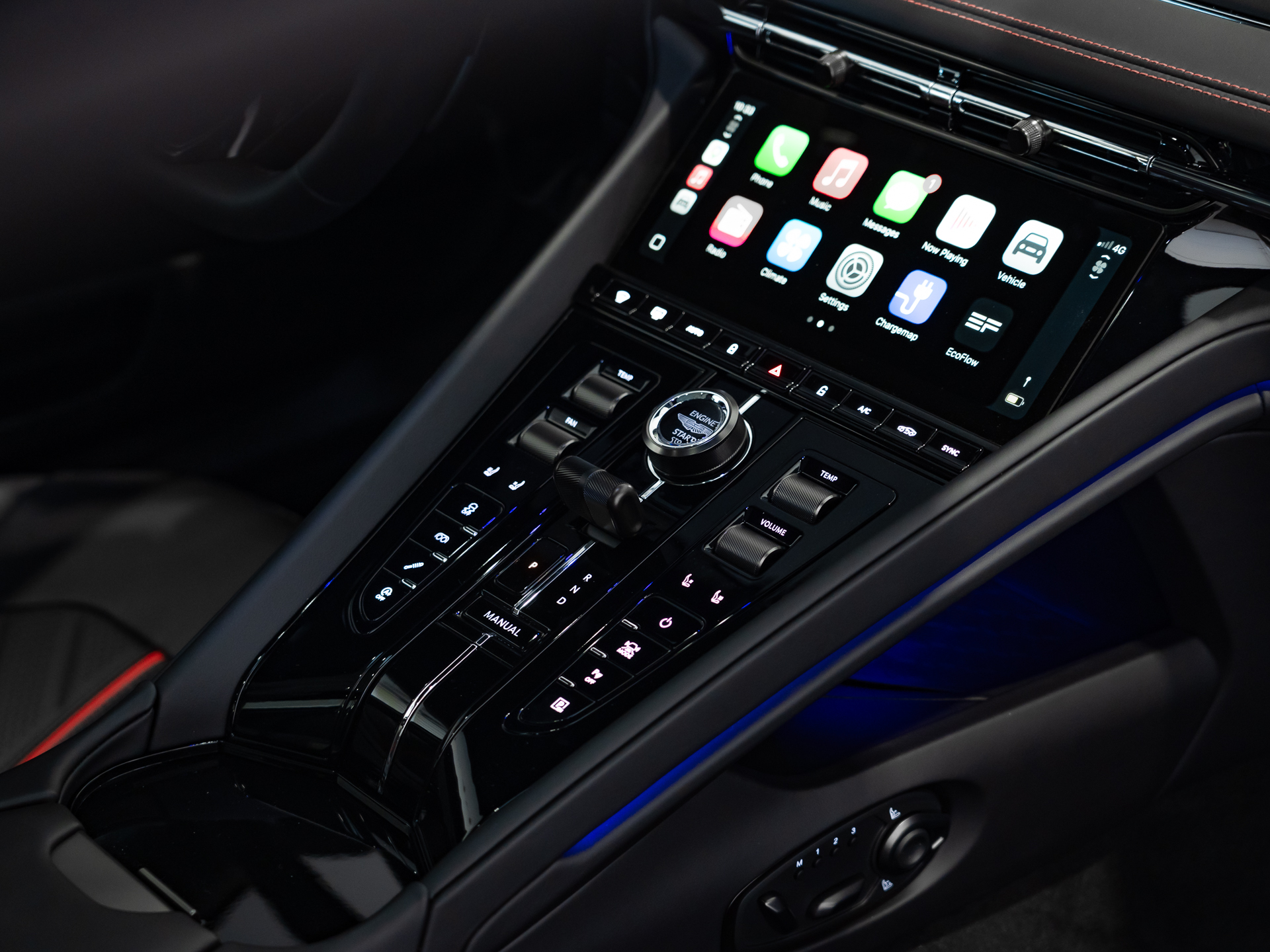 Ready2Drive DB12 S Coupe Chimera Blue - 67