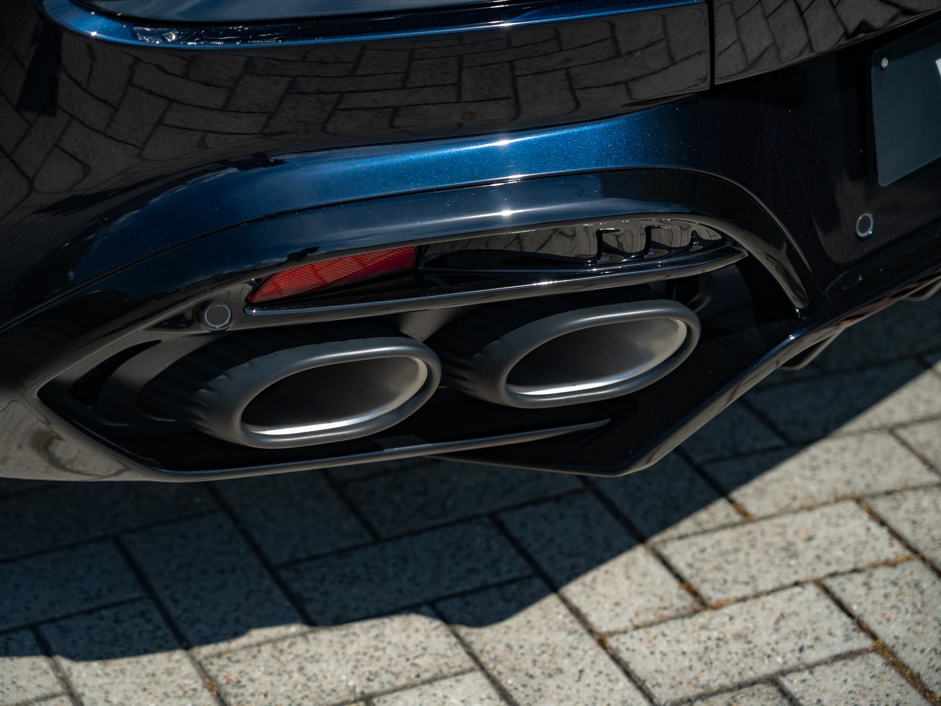 Ready2Drive Vanquish Coupe Ultramarine Black - 13