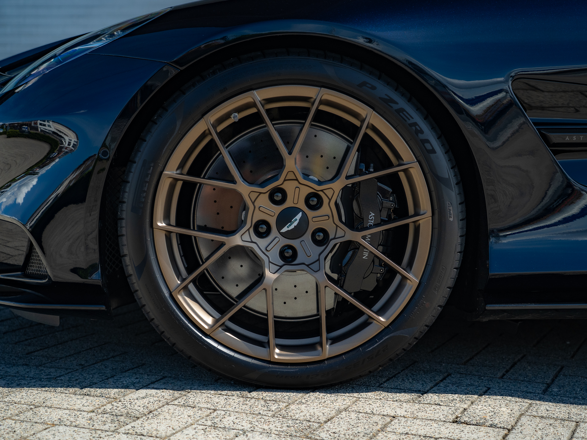 Ready2Drive Vanquish Coupe Ultramarine Black - 8