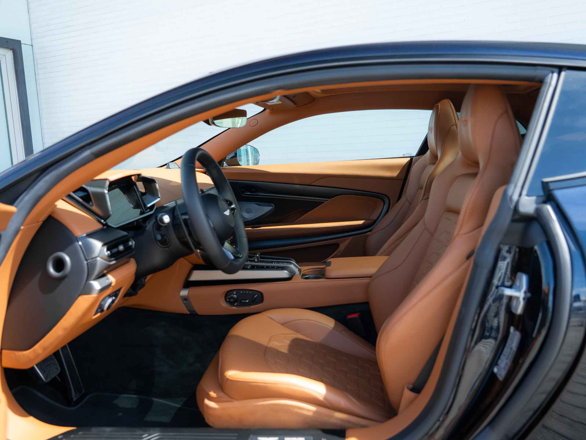 Ready2Drive Vanquish Coupe Ultramarine Black - 29
