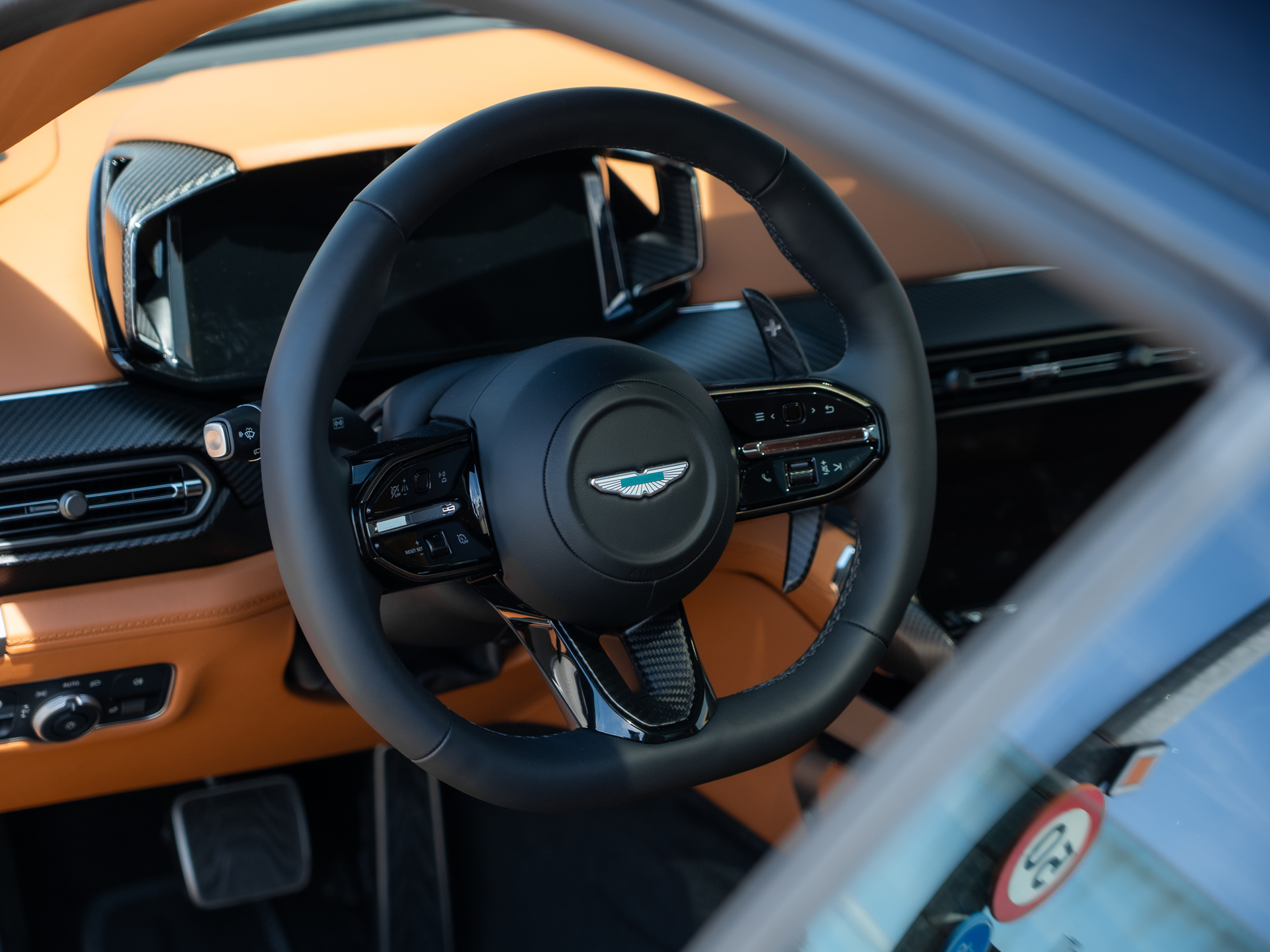 Ready2Drive Vanquish Coupe Ultramarine Black - 35