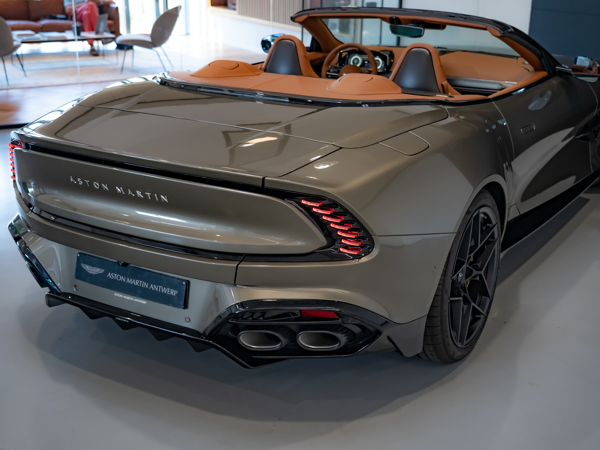 Ready2Drive Vanquish Volante Arden Green - 24