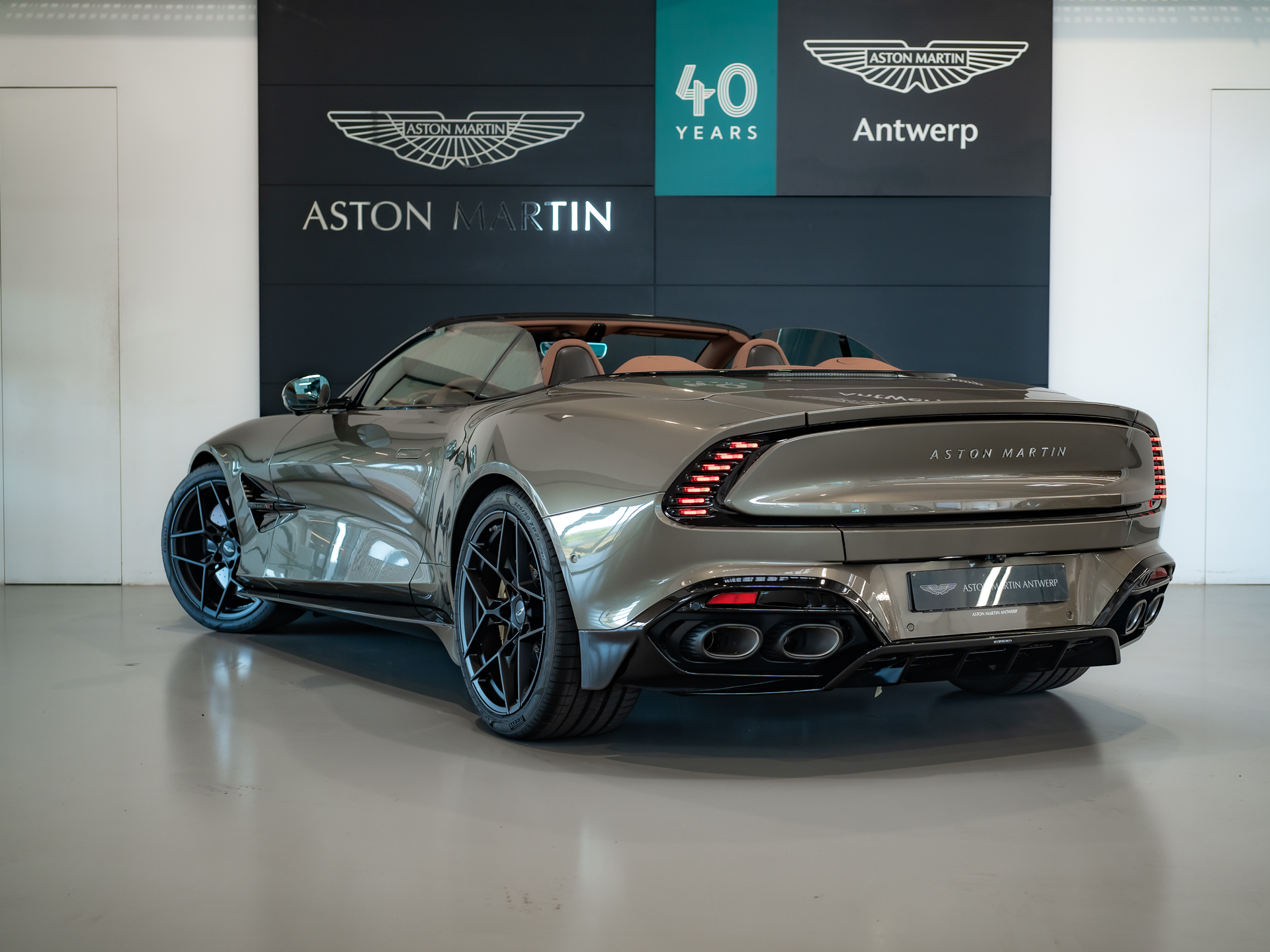 Ready2Drive Vanquish Volante Arden Green - 7