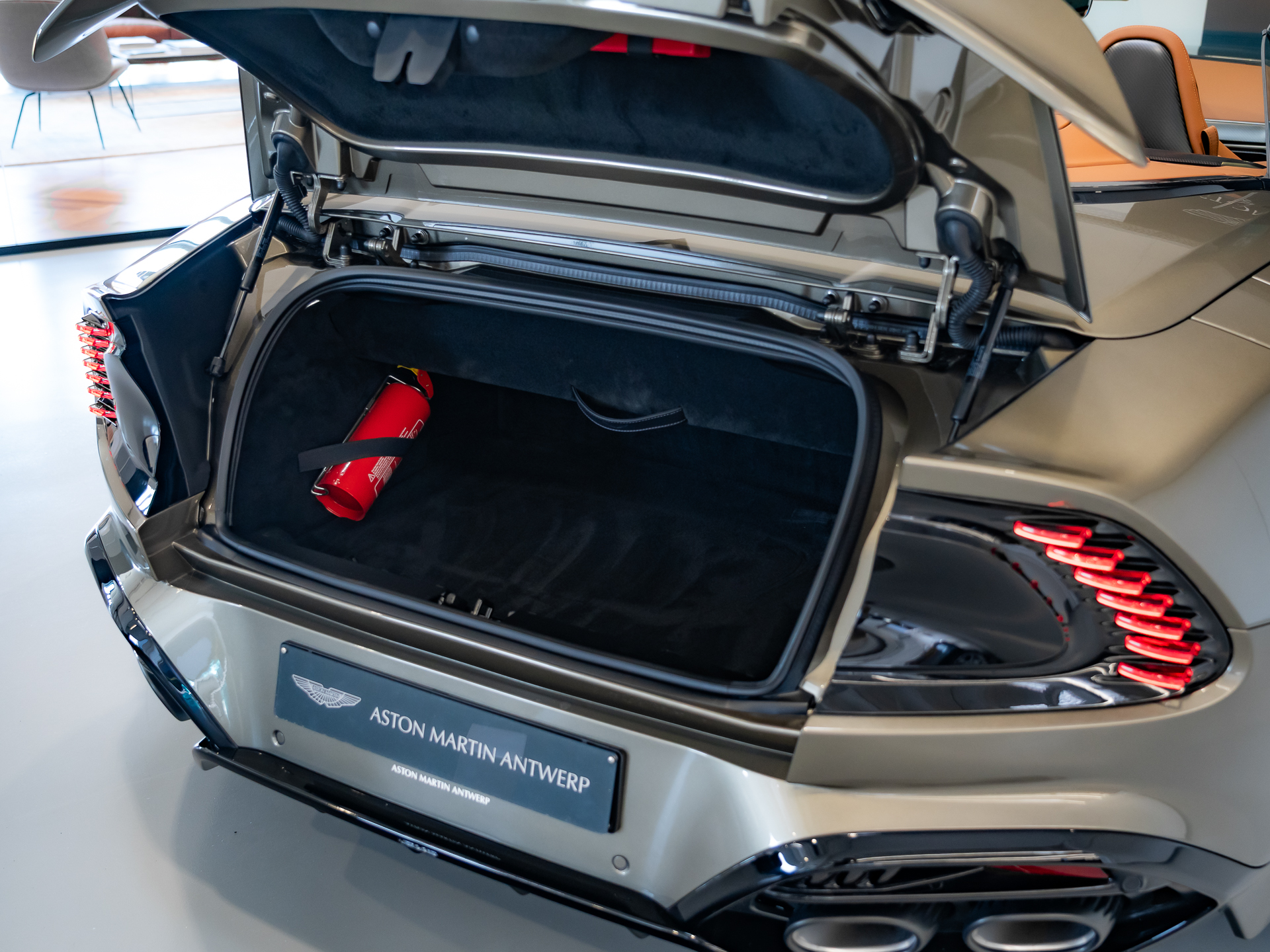 Ready2Drive Vanquish Volante Arden Green - 65