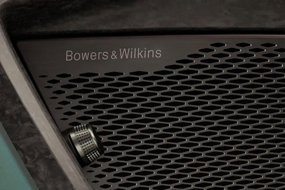 Aston Martin Valhalla