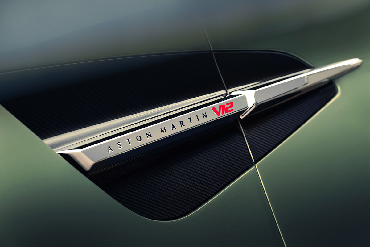 Aston Martin Vanquish Volante