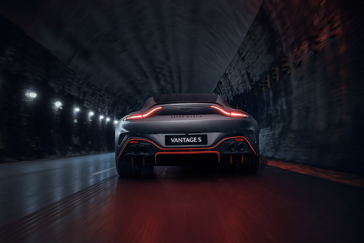 Aston Martin Vantage S