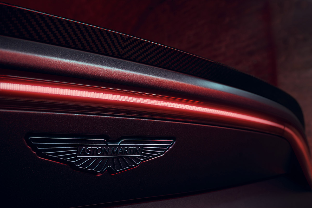 Aston Martin Vantage S